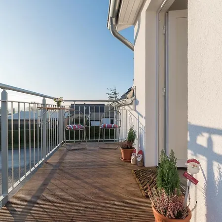 Seestrasse Apartman *